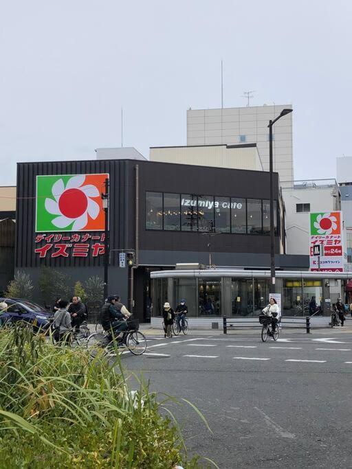 飛 西成区三层120平独栋日式别墅 免费停2台车 4卧室7床和36平的超大客厅 地铁2站5分钟可到难波或者天王寺 走路 4分钟可到花園町地铁站 公寓 大阪